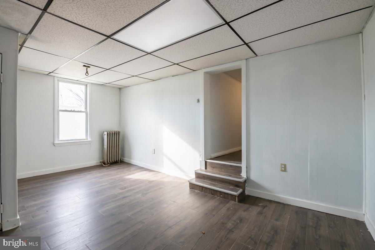 540 E Market St Property Photo 18