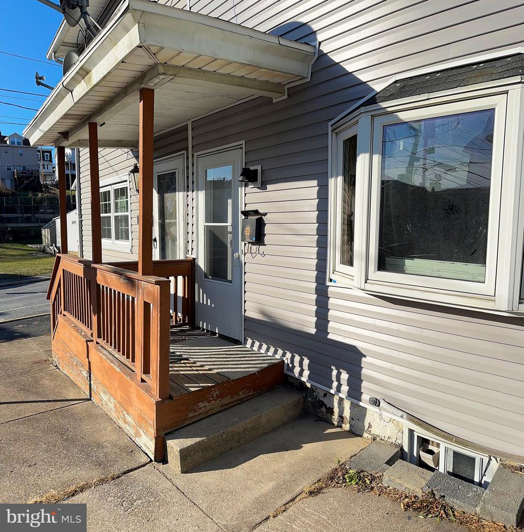 267 Clay St Property Photo 50