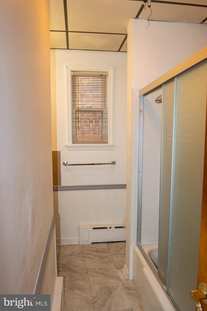 319 S 2nd St Property Photo 10