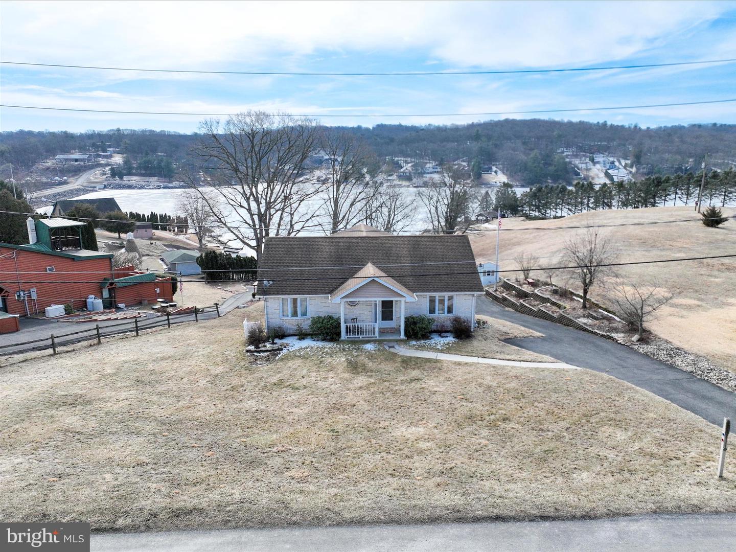 2077 Wynonah Dr Property Photo