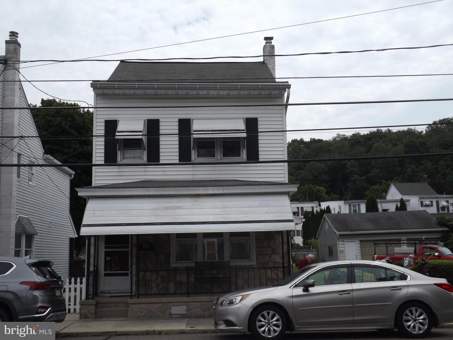 421 S Mill St Property Photo