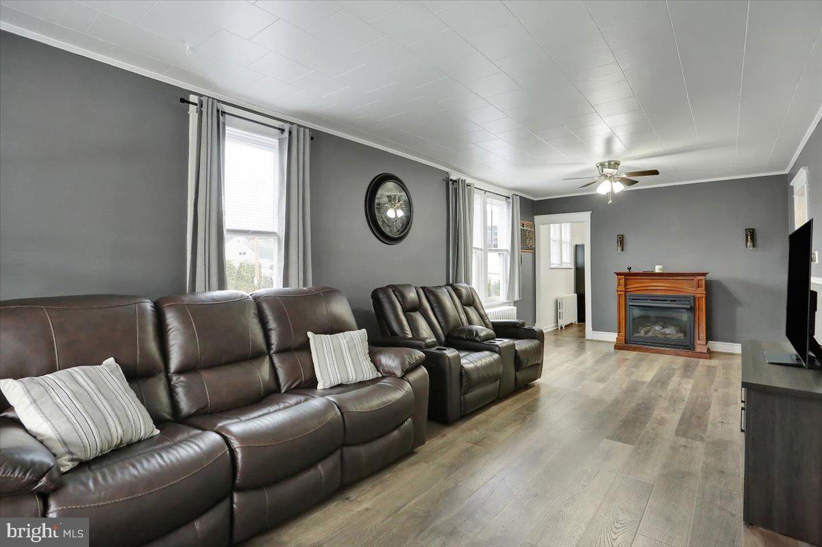 141 Hoover St Property Photo