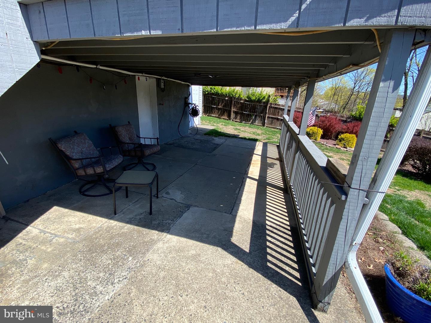939 S Seneca Street Property Photo 24