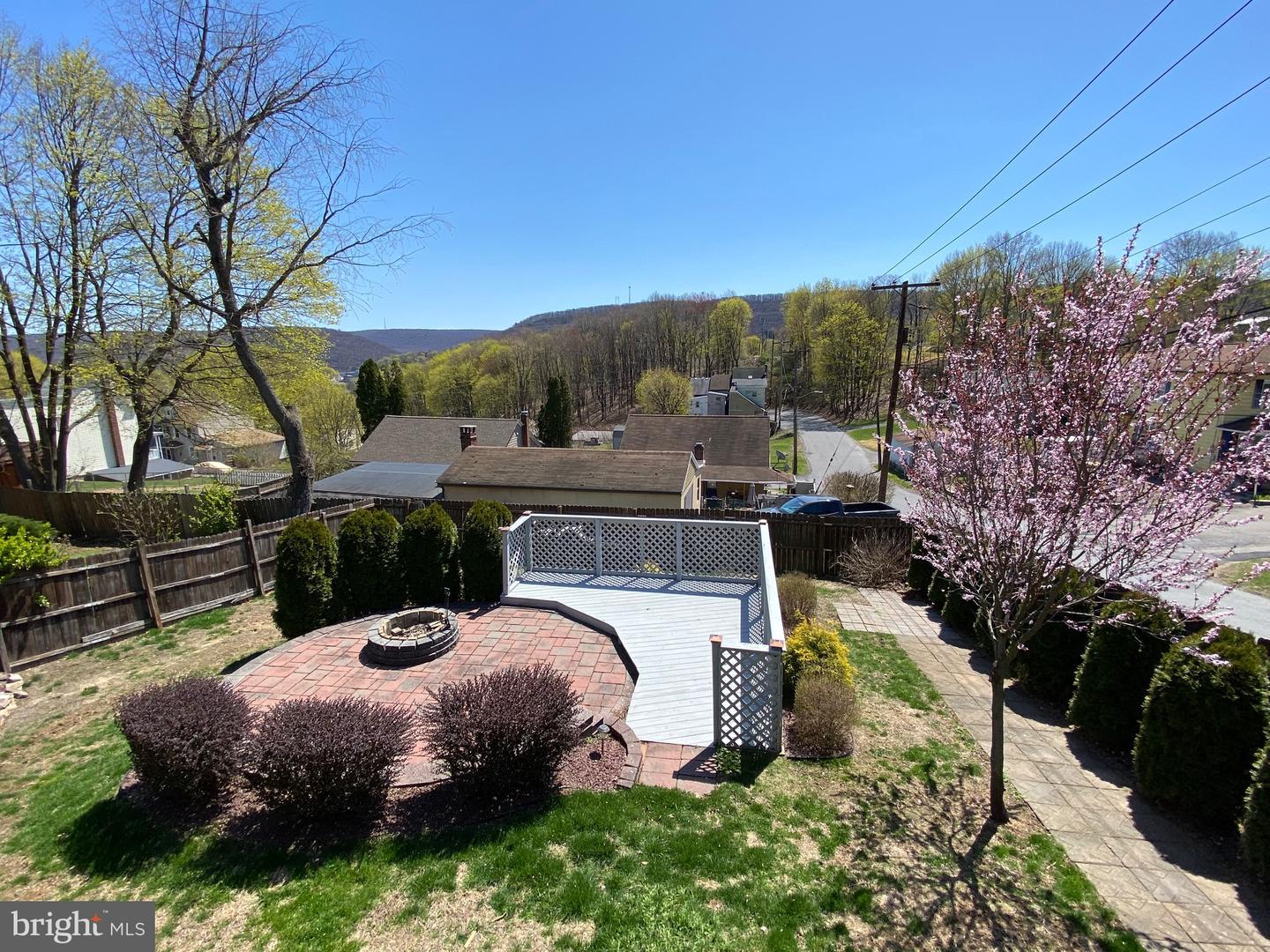 939 S Seneca Street Property Photo 25