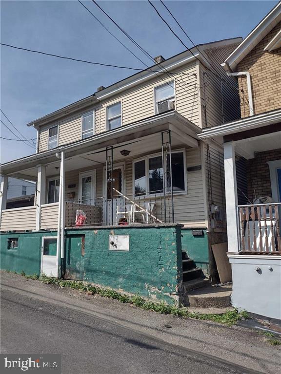 110 Fisher Ave Property Photo