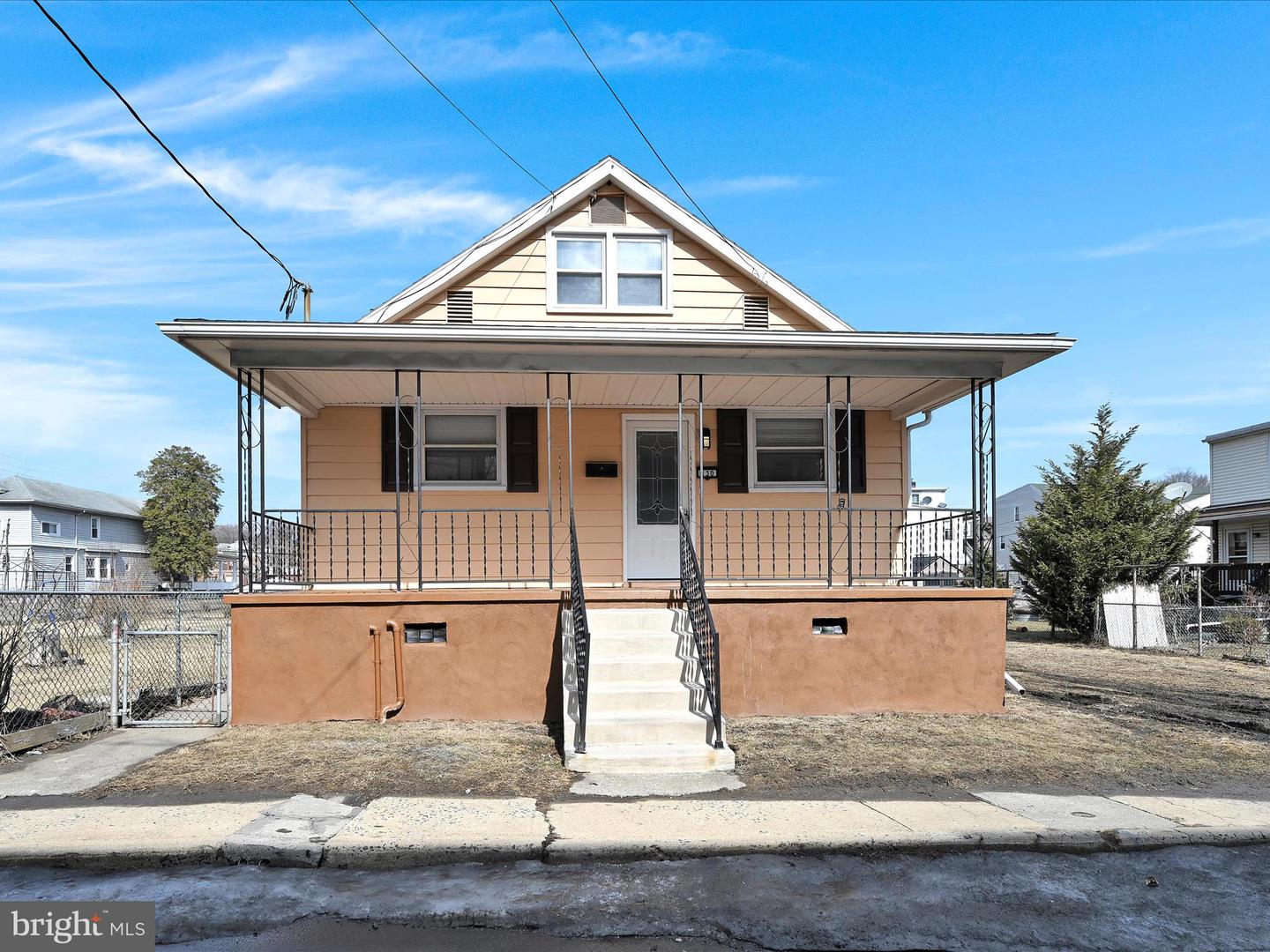 130 S Spruce St Property Photo