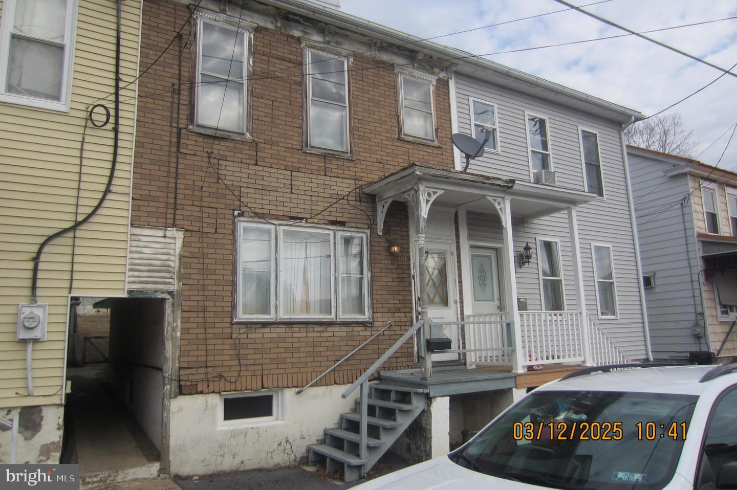 126 Vaux Ave Property Photo 1