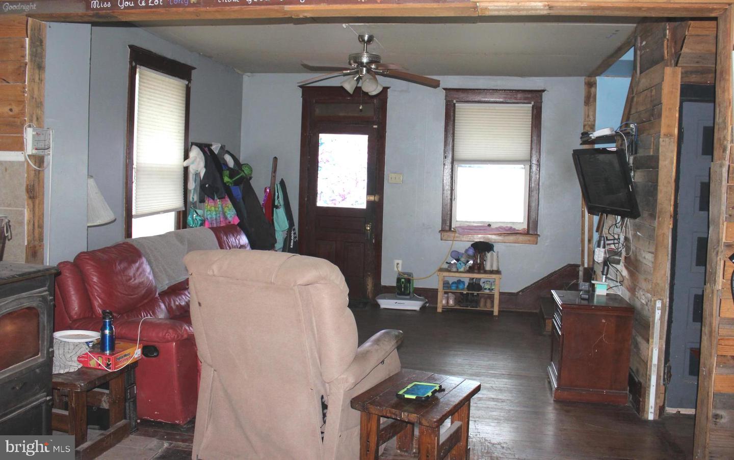 207 N Keystone St Property Photo 7