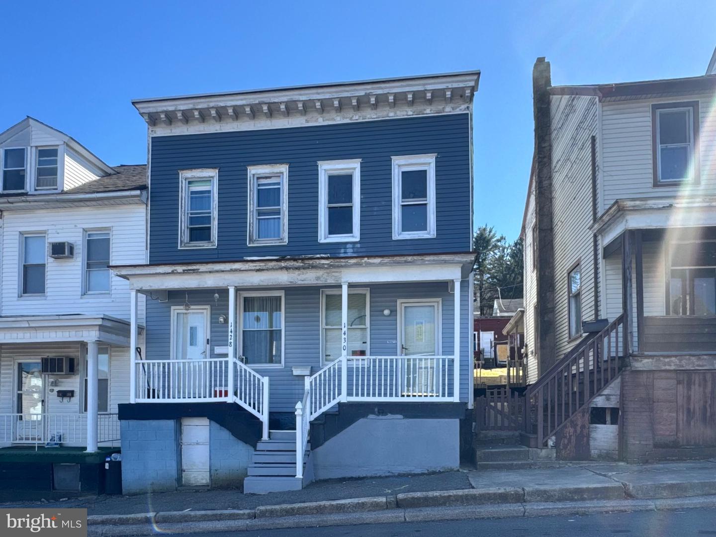 17921 Real Estate Listings Main Image