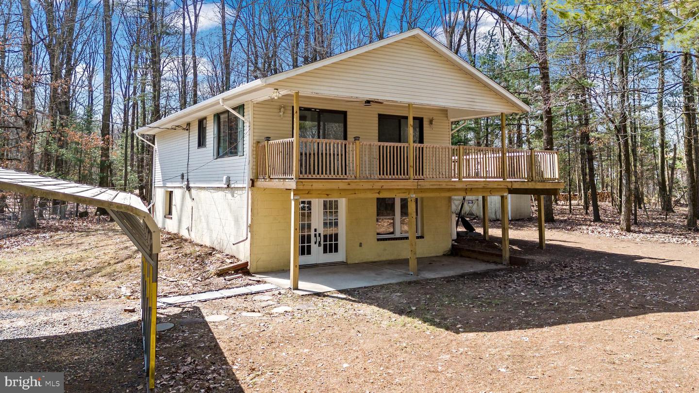 2561 W WAGONWHEEL DR