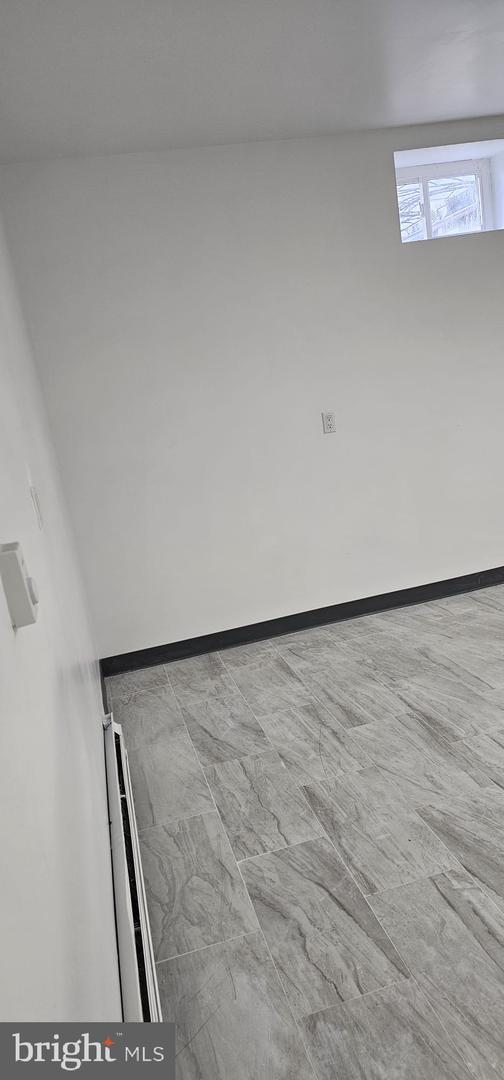 1138 W Market St Property Photo 15