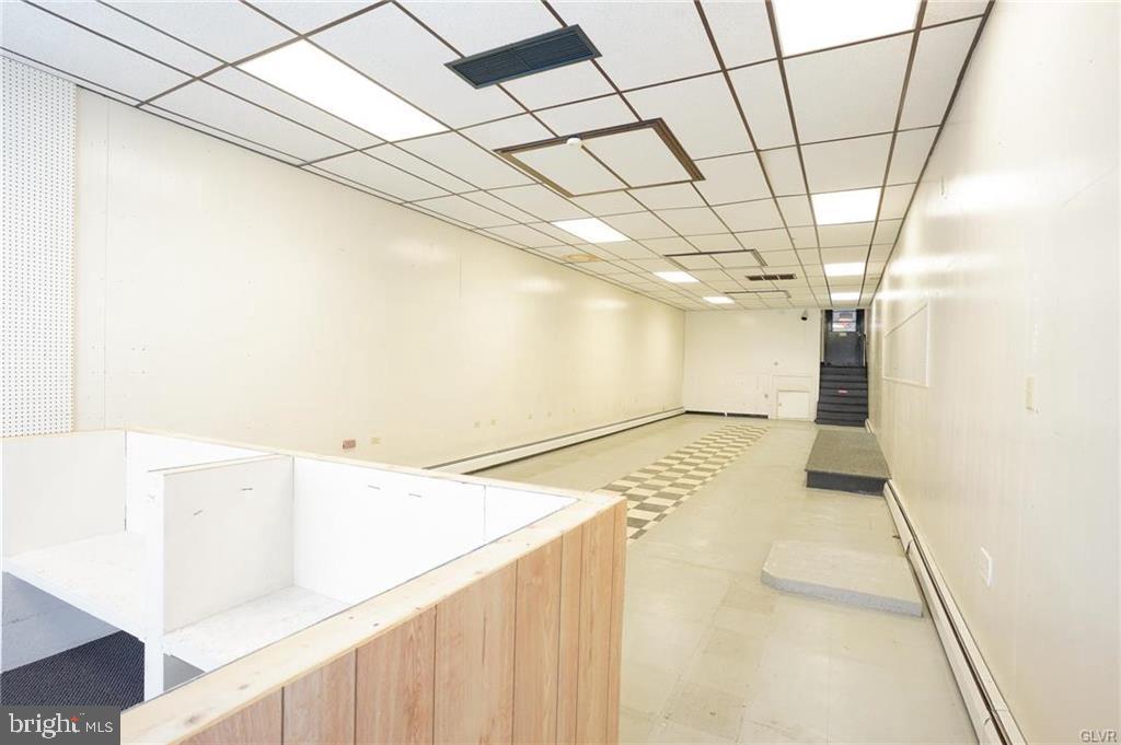 46 W Broad St Property Photo 9
