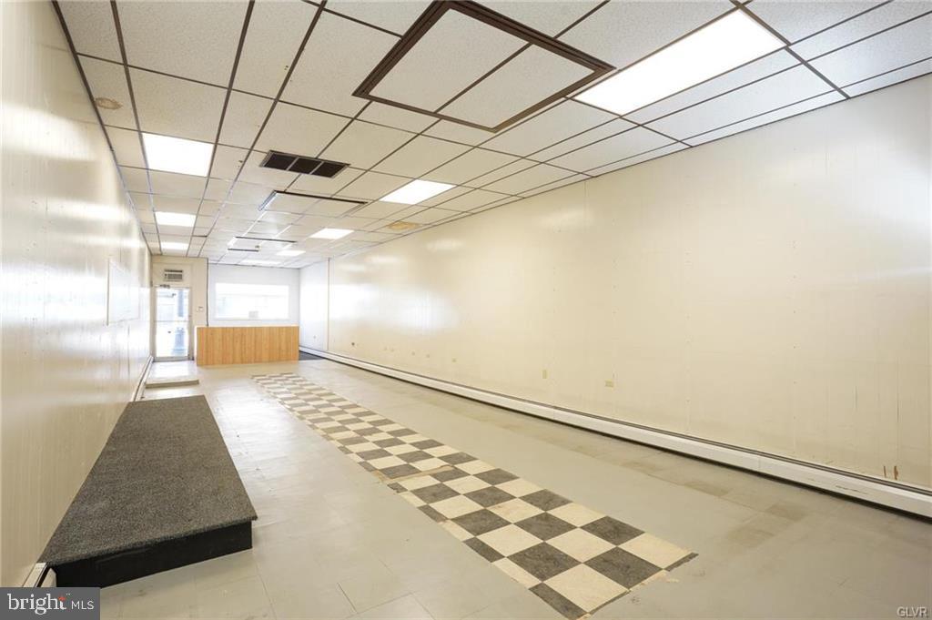 46 W Broad St Property Photo 16