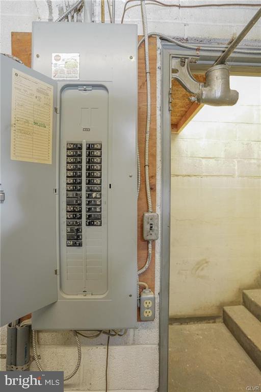 46 W Broad St Property Photo 30