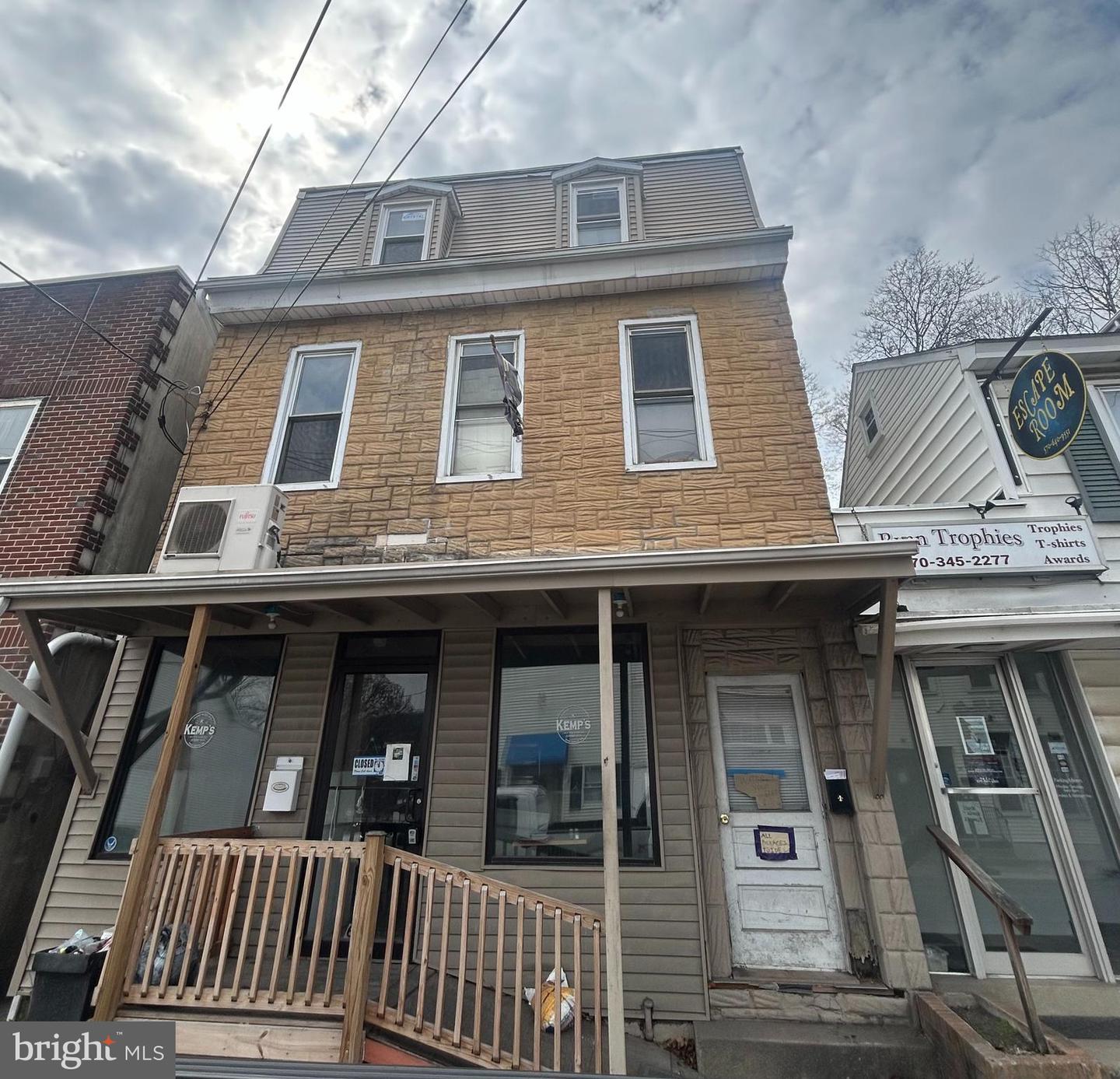 64 S Tulpehocken St Property Photo 1