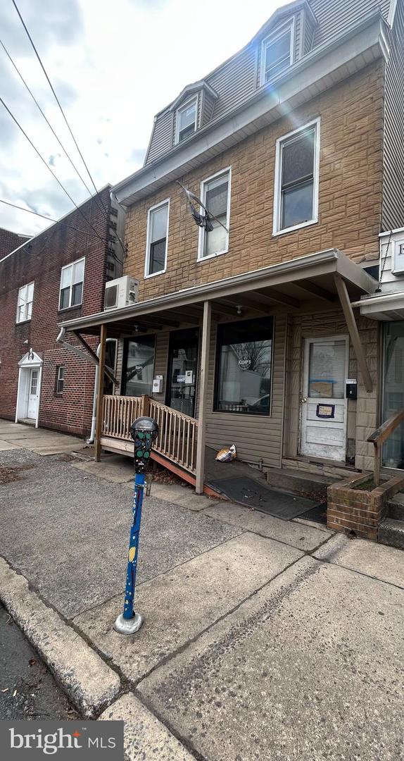 64 S Tulpehocken St Property Photo 3