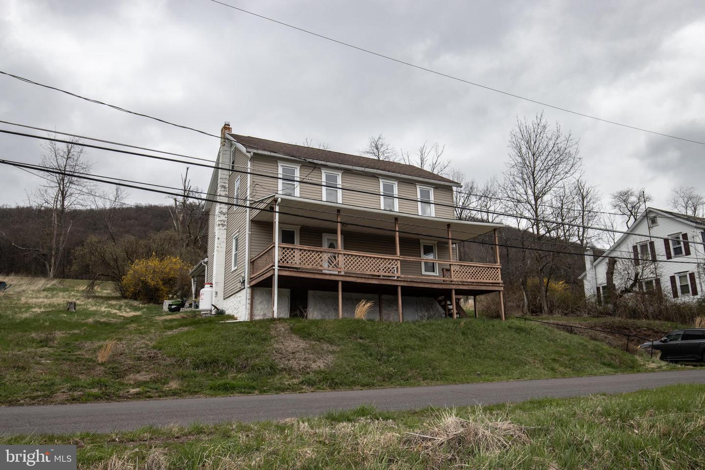 365 Phineyville Rd Property Photo 2