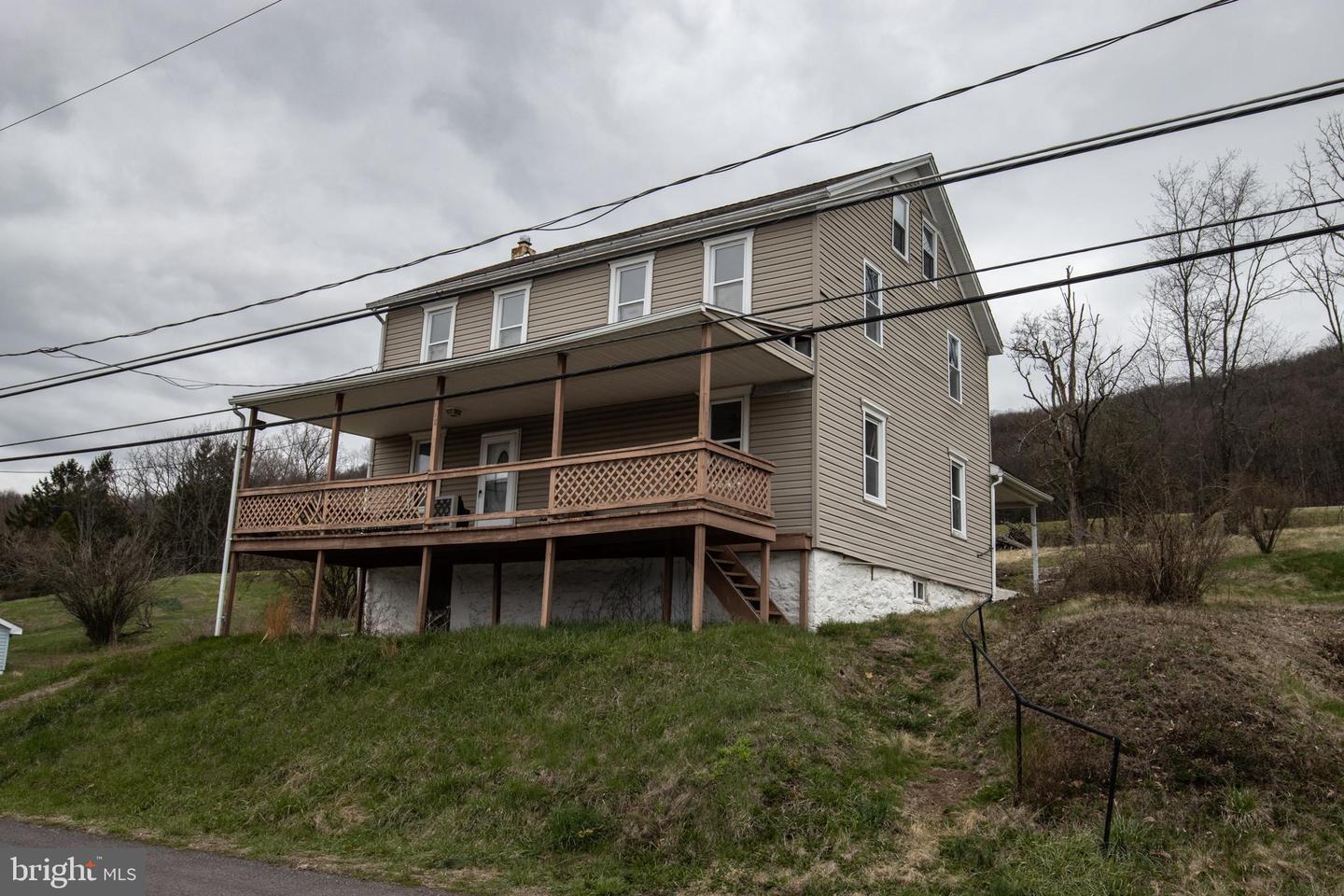 365 Phineyville Rd Property Photo 3