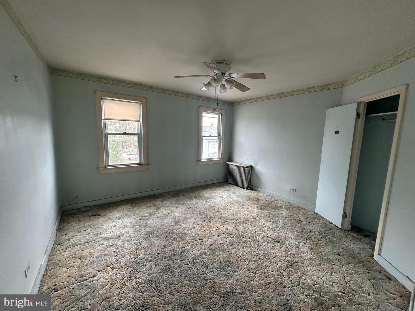 443-445 E Union St Property Photo 11