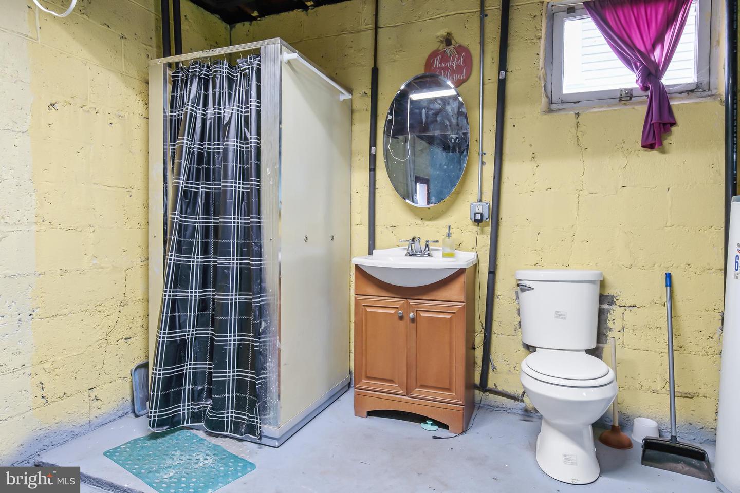 1612 E Grand Ave Property Photo 35