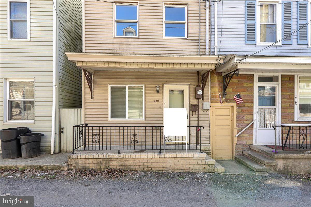 416 W Mount Vernon St Property Photo 1