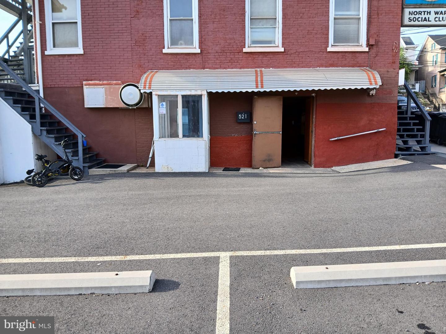 521 Dock St Property Photo 2
