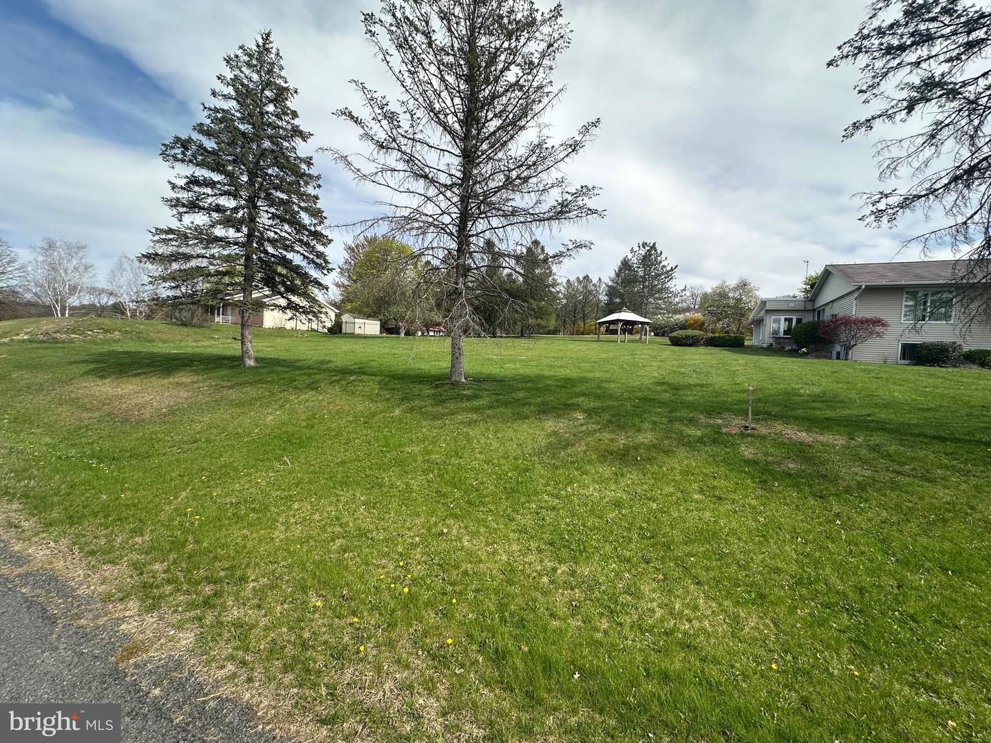 211 Wynonah Dr Property Photo 7