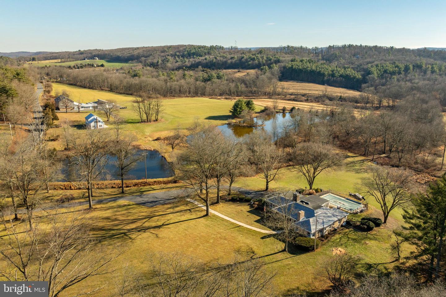 343 Oak Grove Rd Property Photo