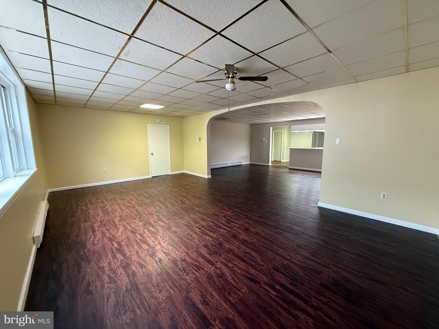 132 E Main St #apt 2 Property Photo 8