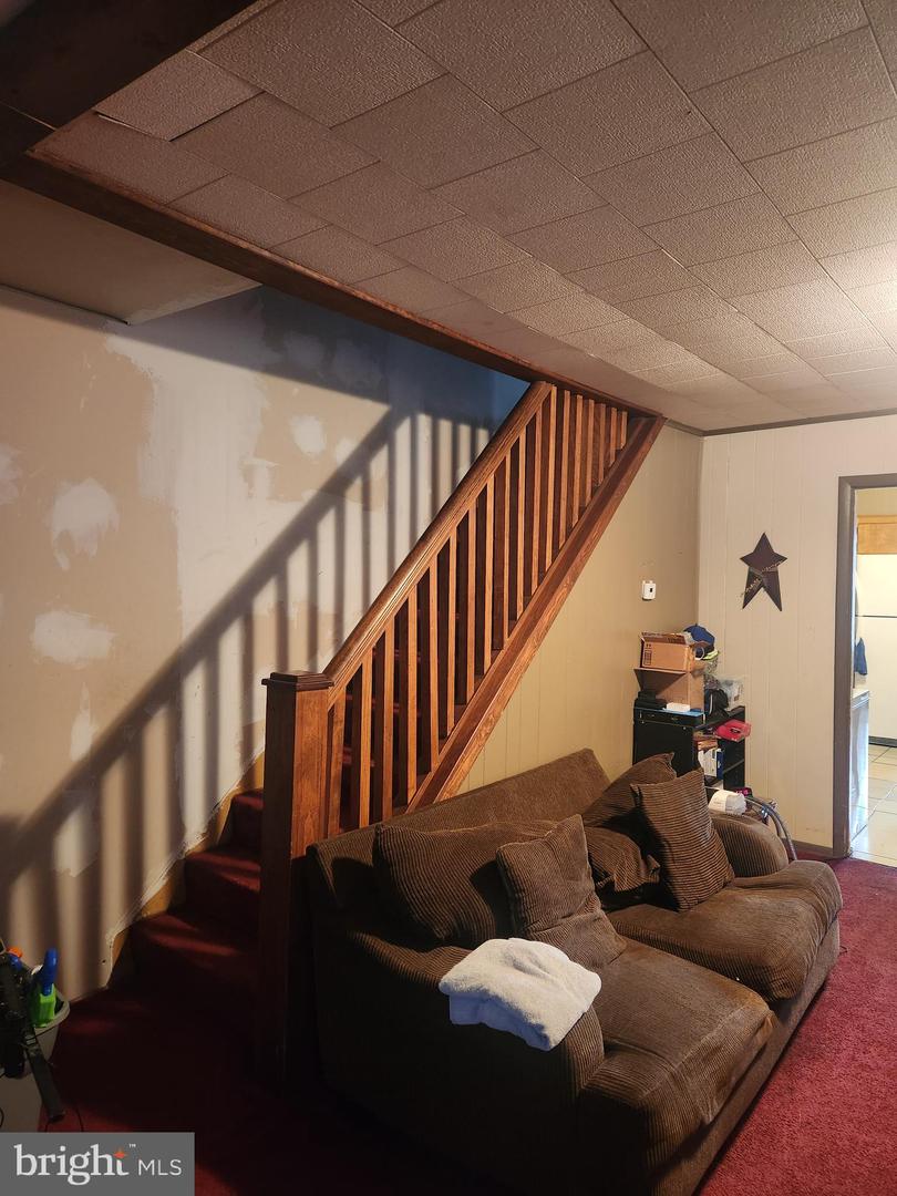 406 Parkway Property Photo 4