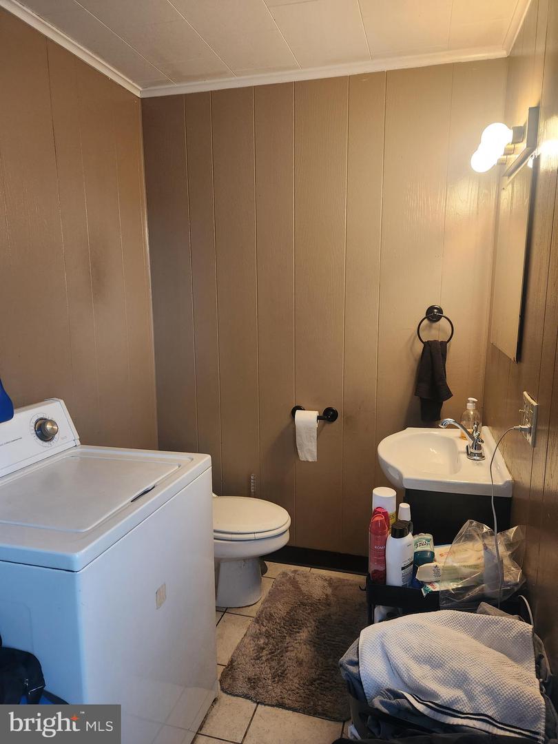 406 Parkway Property Photo 9