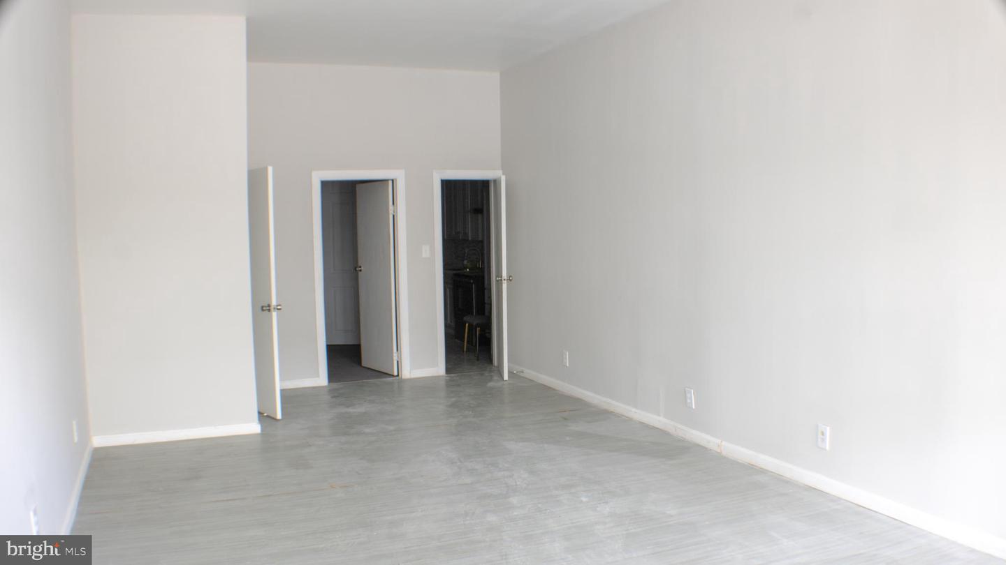 112 W Coal St #112 - A Property Photo 1