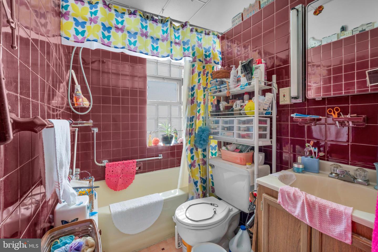 1734 W Market St Property Photo 31