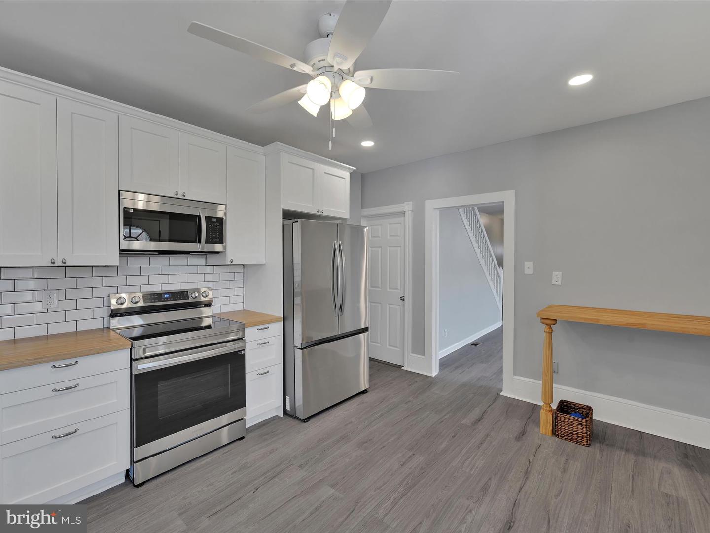 102 Gay St Property Photo 14