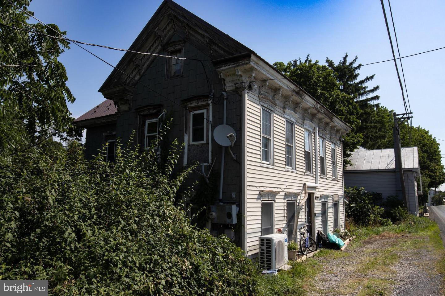 2678 W Main St Property Photo 4