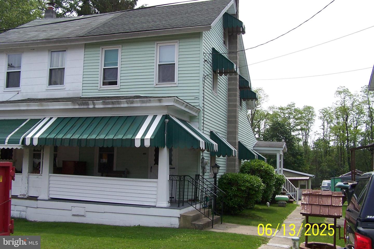 115 MAPLE ST