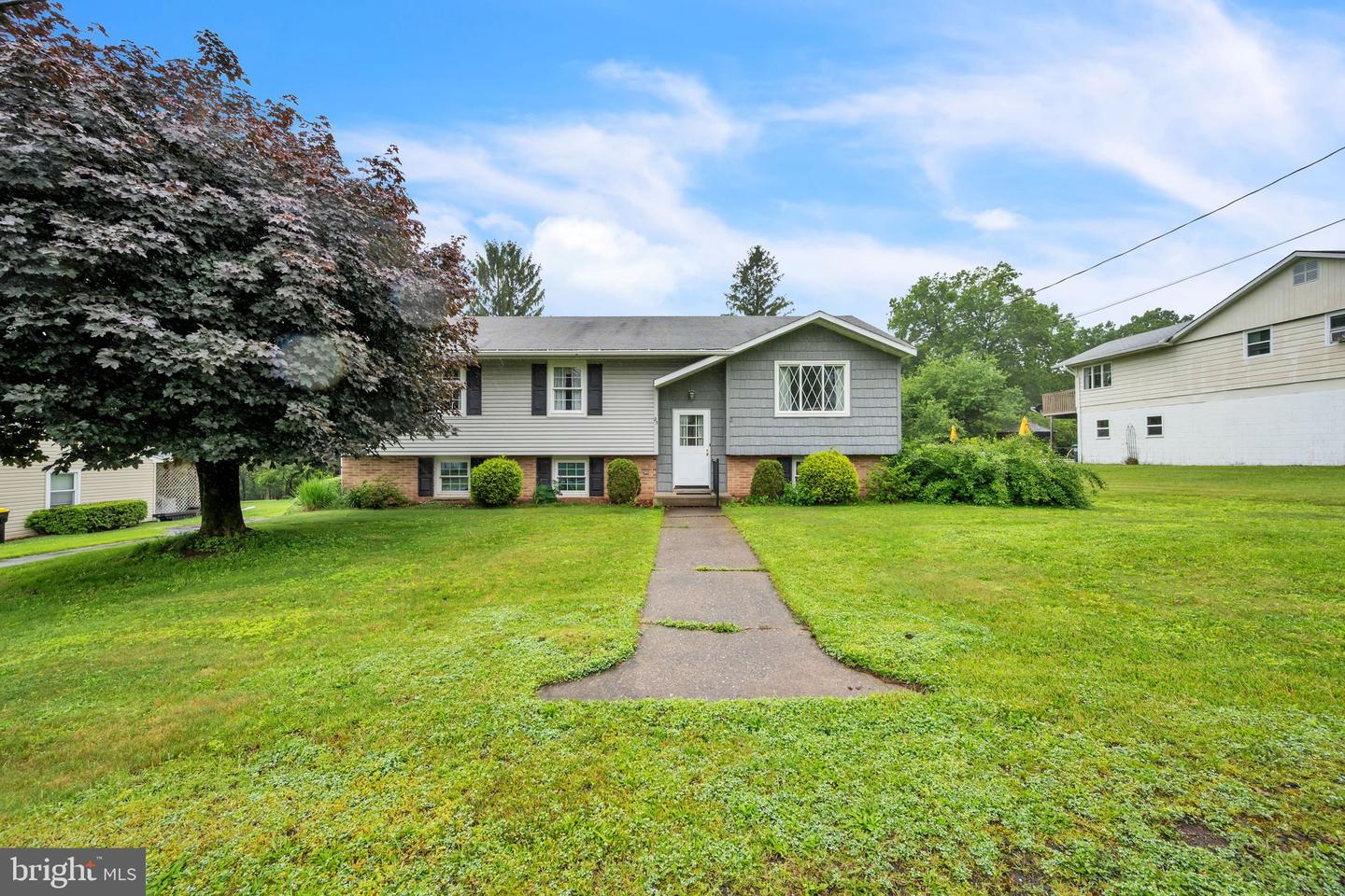 23 MAPLE ST