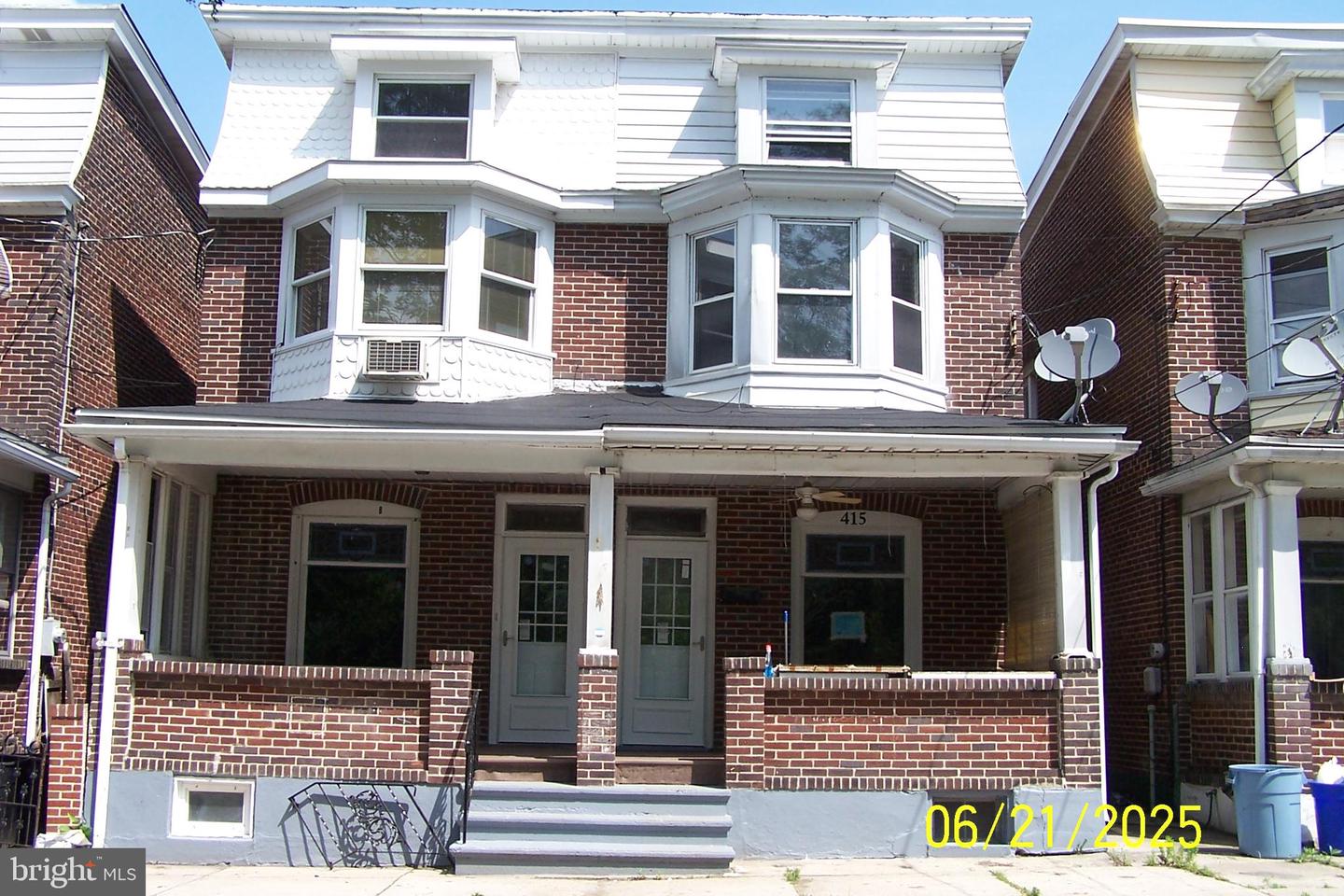 413-415 Willing St Property Photo 1
