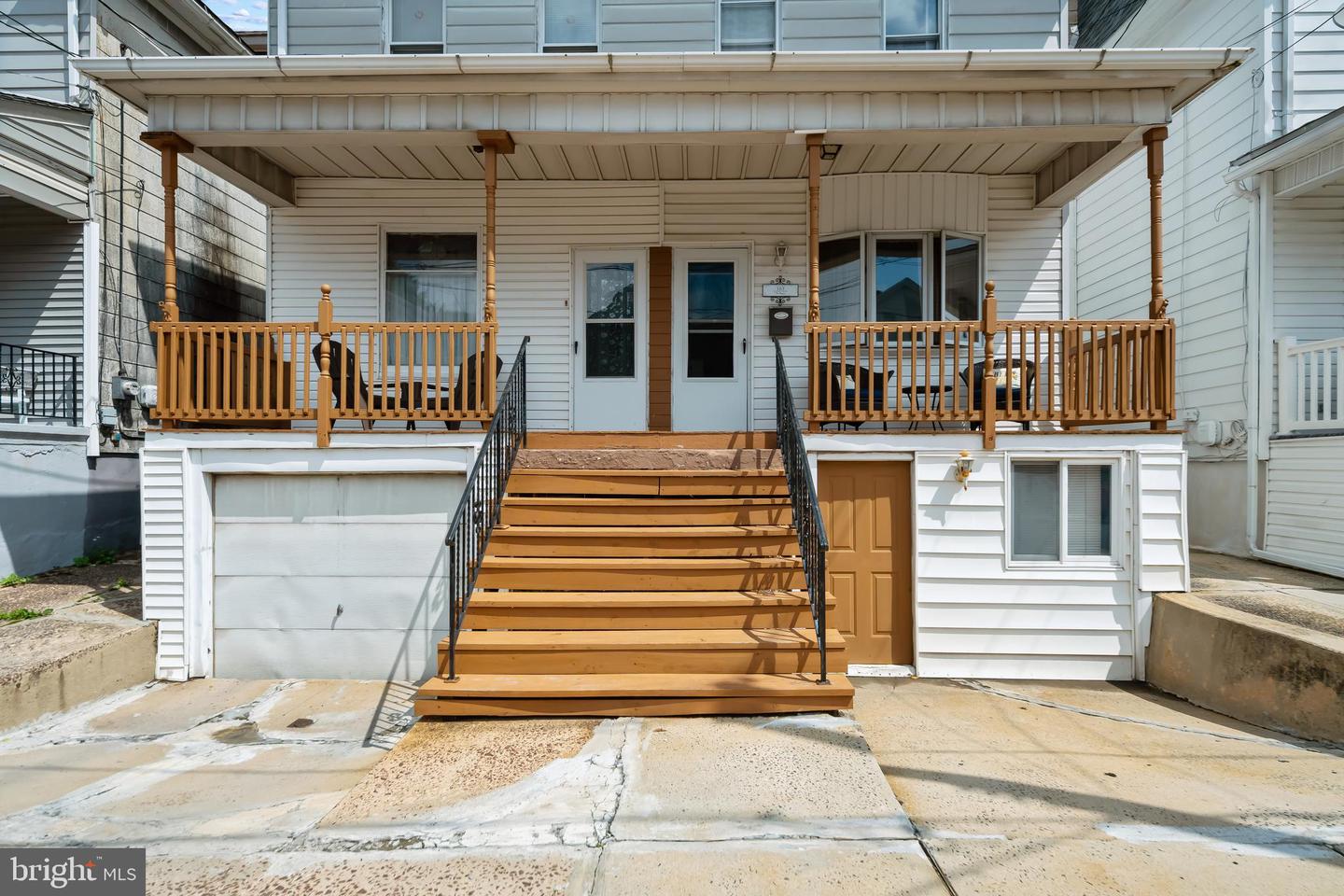 163 Schuylkill Ave Property Photo 4
