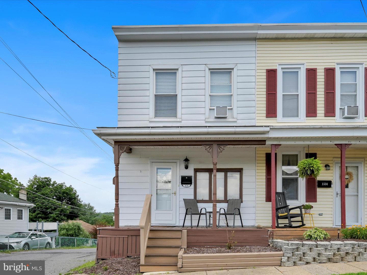 1536 Mount Hope Ave Property Photo 1