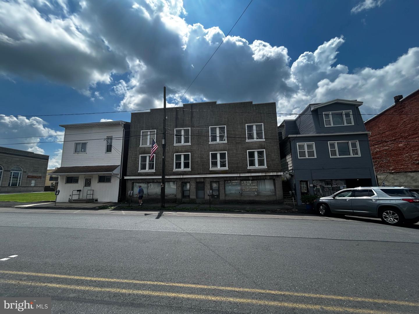 16 N Lehigh Ave Property Photo 1