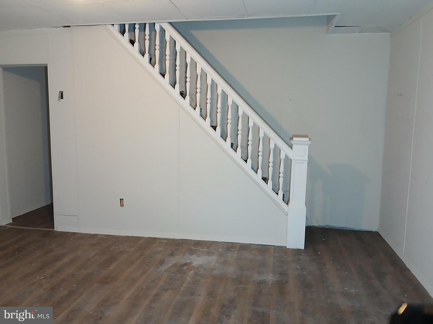 120-122 N Line St Property Photo 13