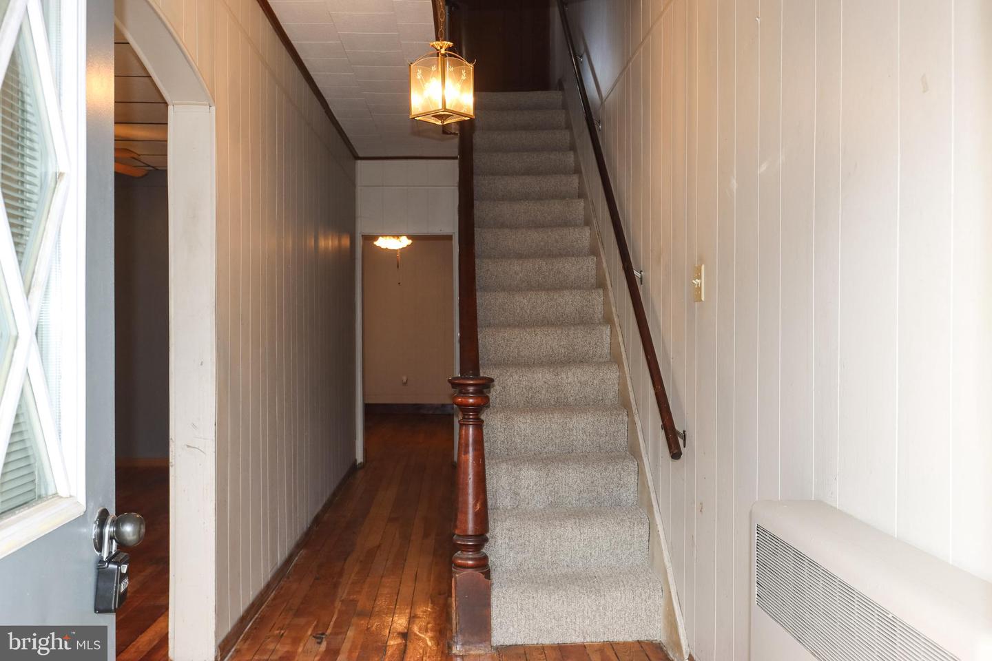 305 Dock St Property Photo 3