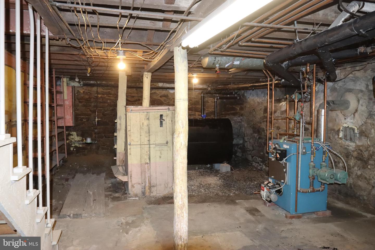 305 Dock St Property Photo 23