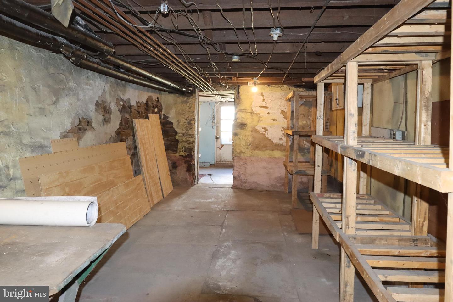 305 Dock St Property Photo 25