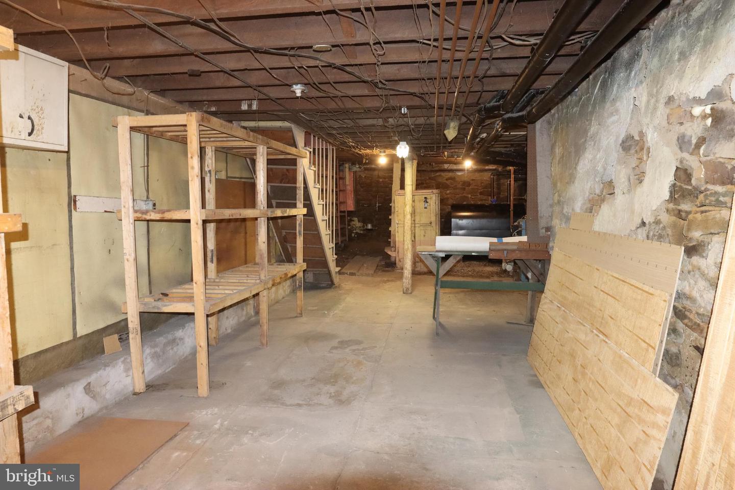 305 Dock St Property Photo 26