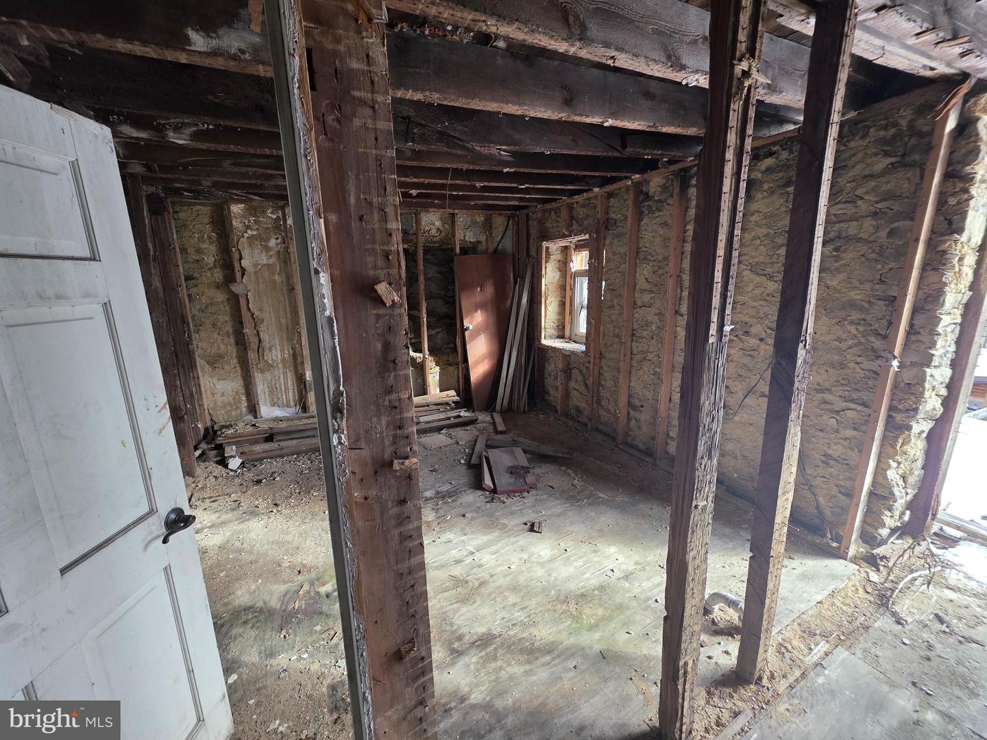 426 Centre St Property Photo 18