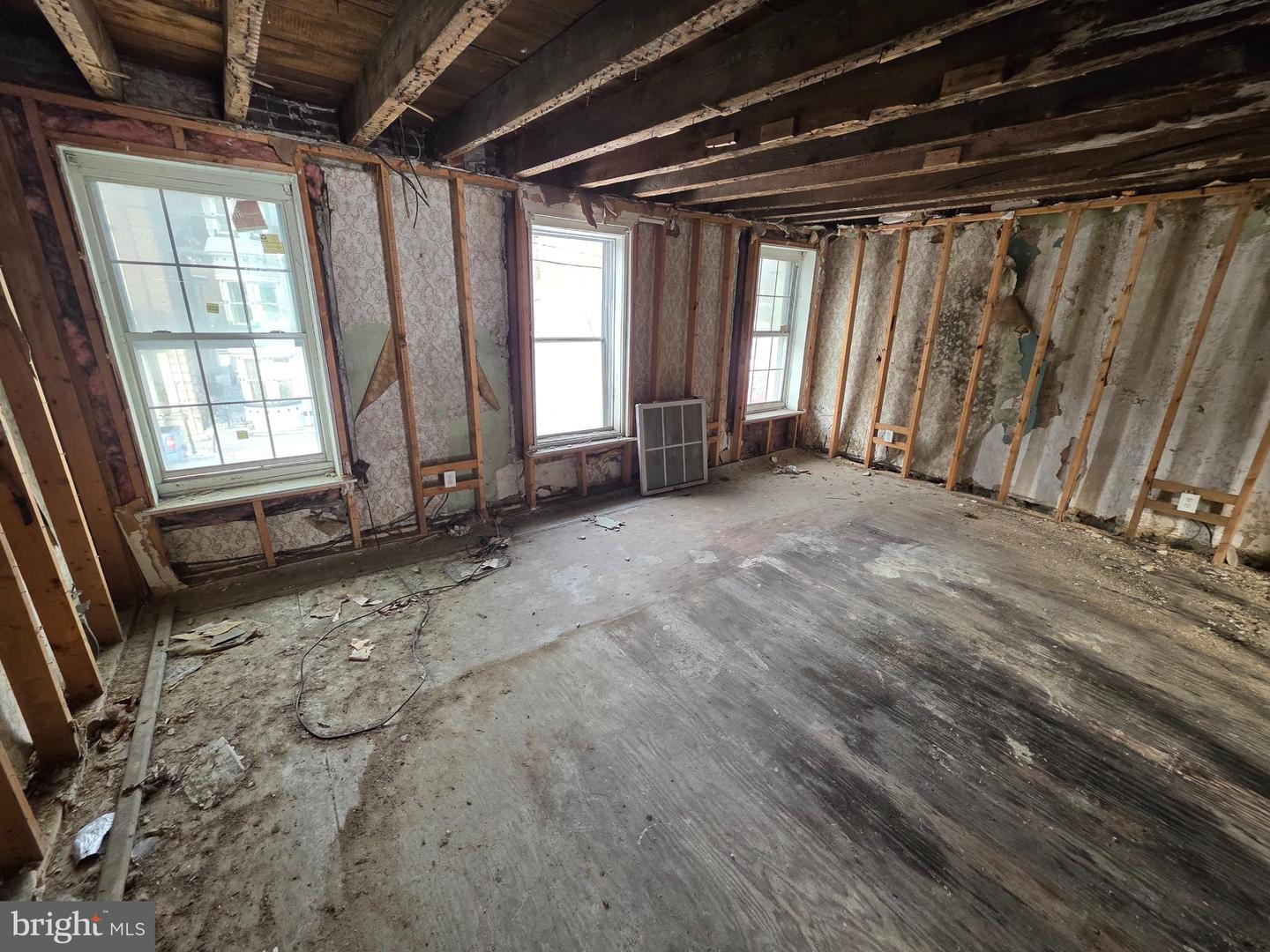 426 Centre St Property Photo 19