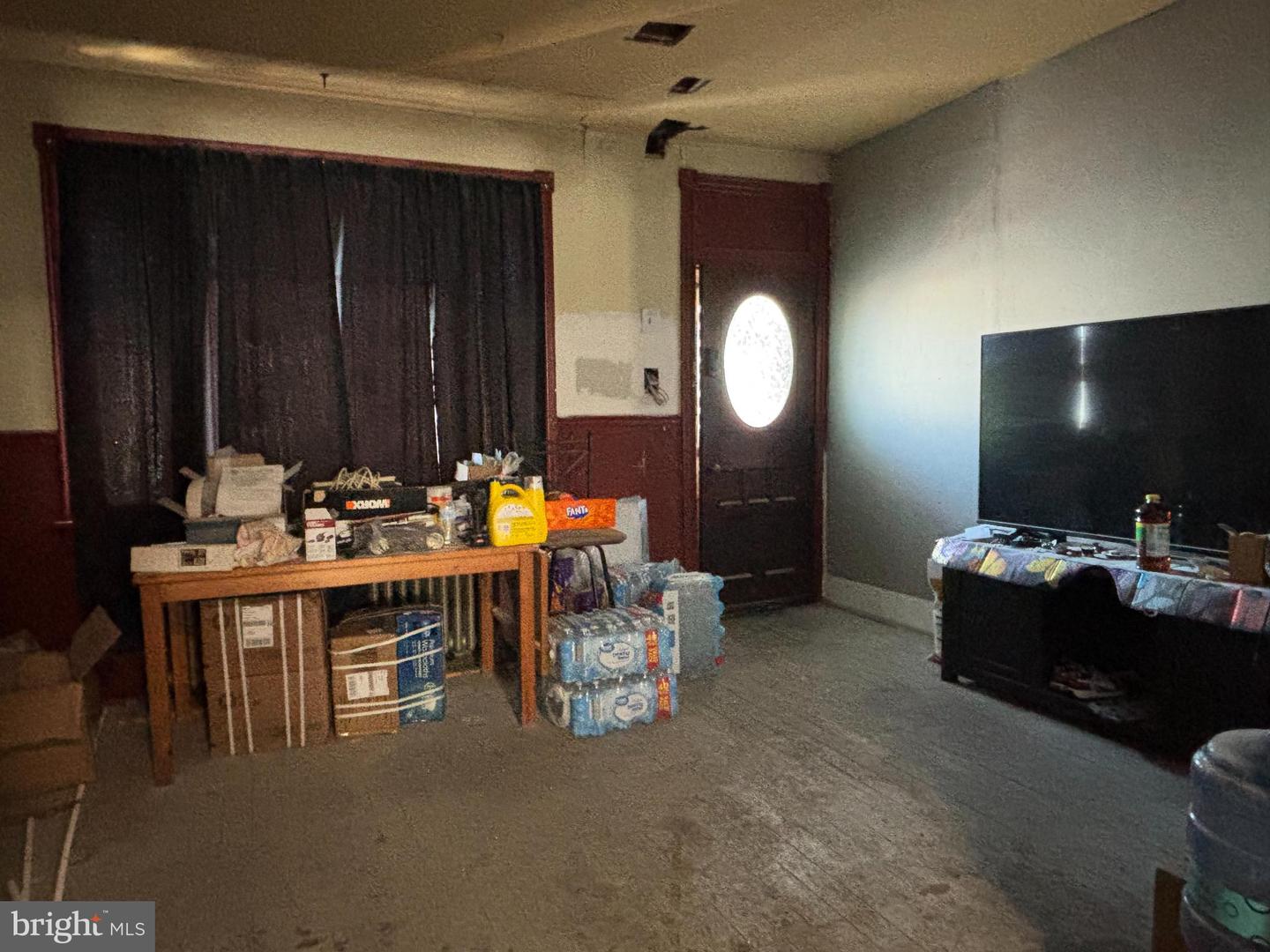 124 E High St Property Photo 3
