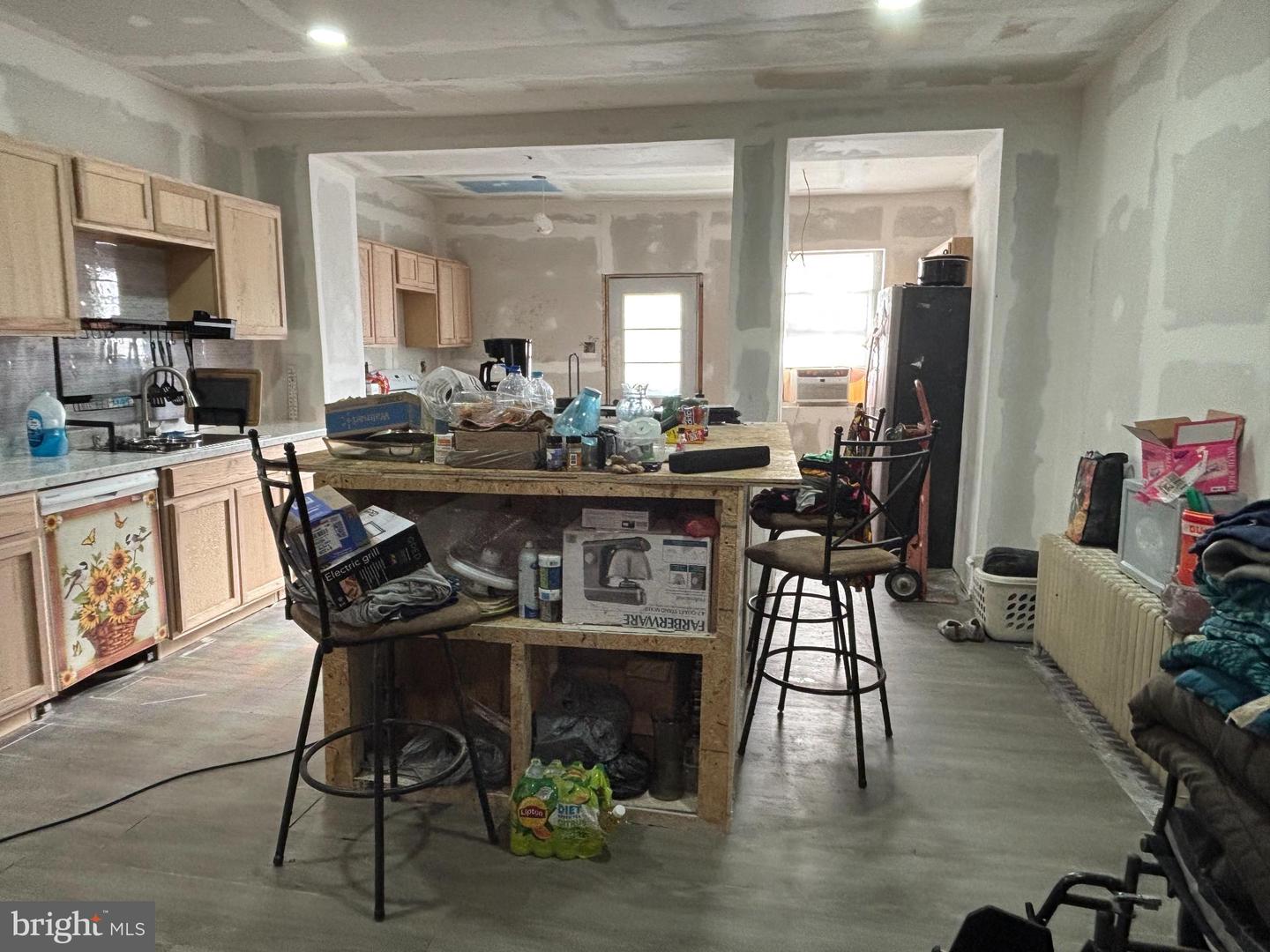 124 E High St Property Photo 8